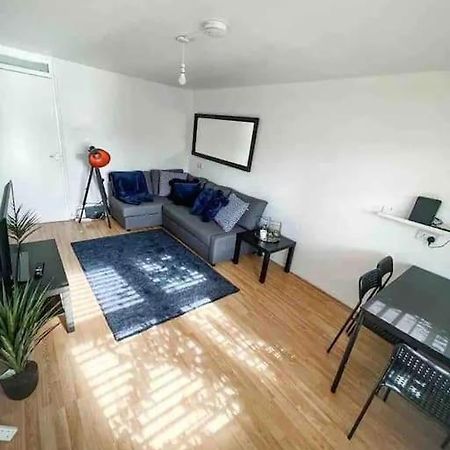 Spacious Two Bedroom Flat London Luaran gambar